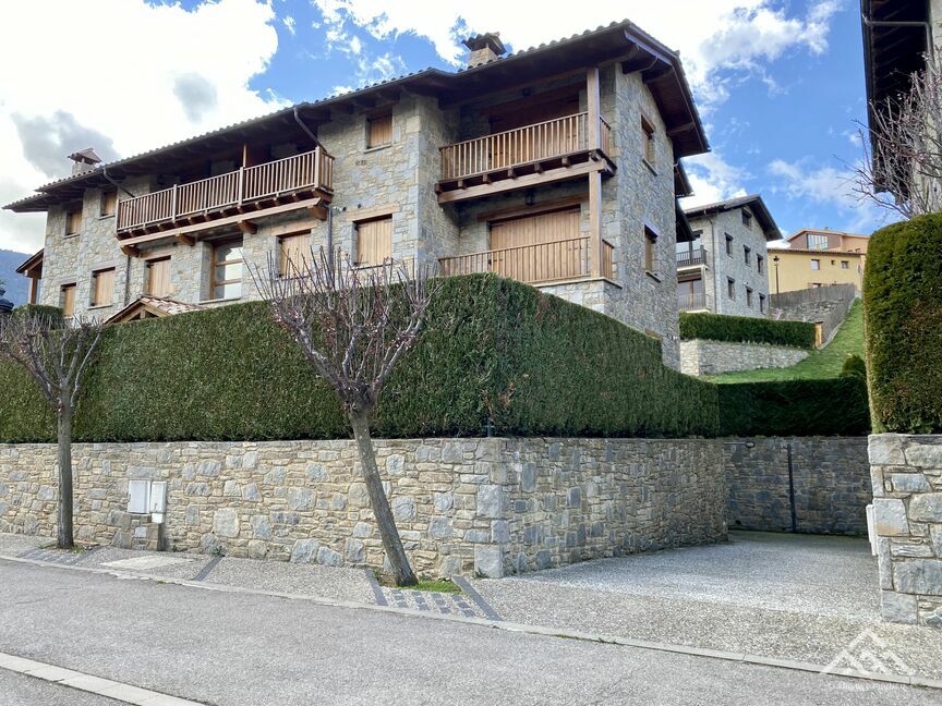 Dúplex en venda en Urbanització la Plana